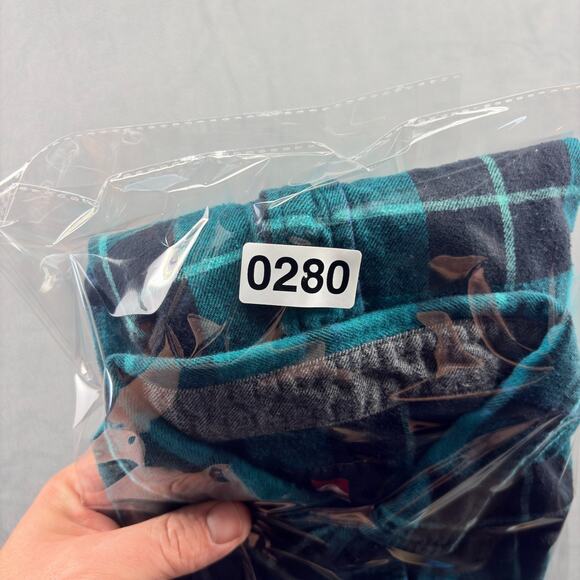 Quicksilver Flannel Shirt Men Medium Blue Plaid Long Sleeve Button Up Y2K Skater - Picture 8 of 8